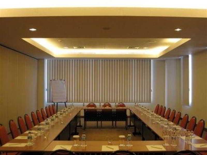 Park Hotel Cawang Джакарта Съоръжения снимка