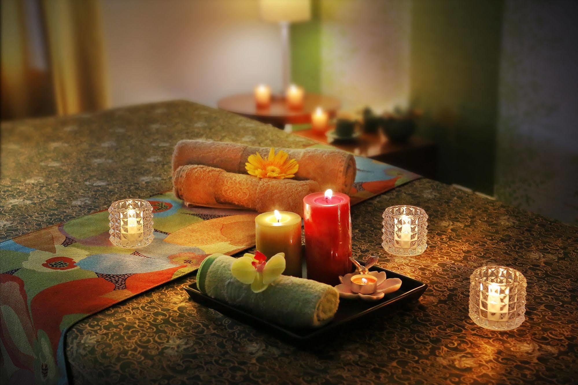 Park Hotel Cawang Джакарта Екстериор снимка